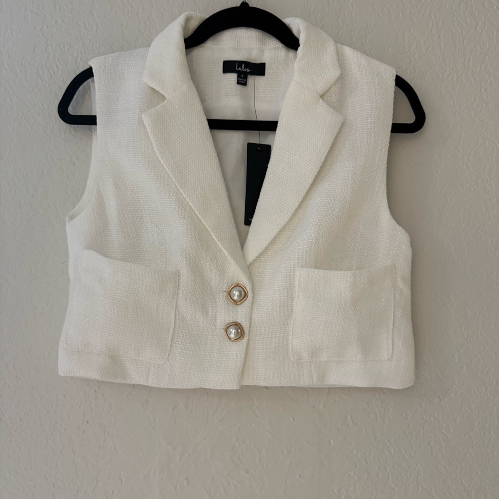✨ Lulus Perfect Company Ivory Tweed Sleeveless Cropped Blazer ✨ - Picture 7 of 7